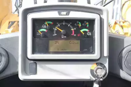 Kolové nakladače 2017 Caterpillar 950M | 950 M | QUICK COUPLER | RIDE CONTROL (18)