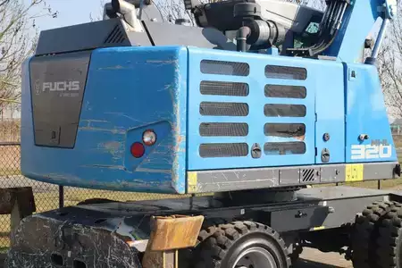 Escavatori gommati 2018 Fuchs MHL 320 T4F | PEEL GRAB | UMSCHLAG | GOOD TIRES (8)