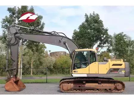 Pelles sur chenilles 2012 Volvo EC220D L EC 220 DL | BUCKET | QUICK COUPLER | CENT (1)