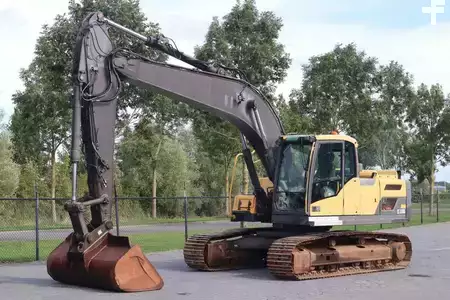 Pelles sur chenilles 2012 Volvo EC220D L EC 220 DL | BUCKET | QUICK COUPLER | CENT (2)