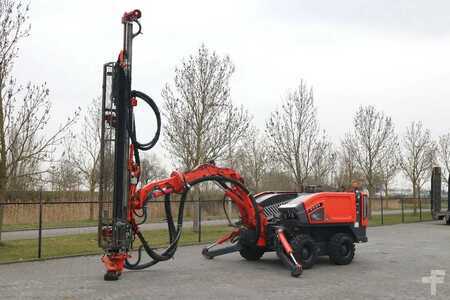 Rotary Drilling Rig 2021 Sandvik COMMANDO DC 300 RI S5 | ONLY 470 DRILLING HOURS (2)
