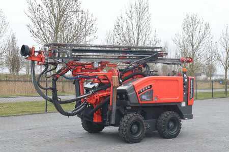 Rotary Drilling Rig 2021 Sandvik COMMANDO DC 300 RI S5 | ONLY 470 DRILLING HOURS (5)