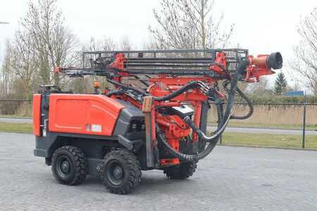 Rotary Drilling Rig 2021 Sandvik COMMANDO DC 300 RI S5 | ONLY 470 DRILLING HOURS (8)