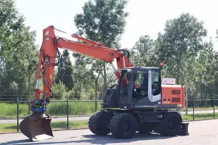 Mobil grävmaskin 2011 Hitachi ZX140 ZX140W-3 | ROTOTILT & BUCKET | DUTCH MACHINE (2)