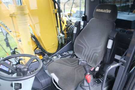 Mobilbagger 2016 Komatsu PW 160-10 | ROTOTILT | NEW TIRES (18)