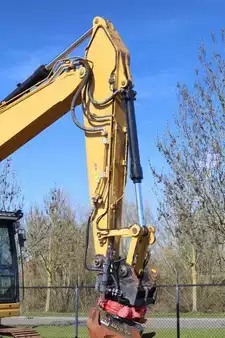 Koparki gąsienicowe 2018 Caterpillar 325 F LCR | ROTOTILT | BUCKET (11)