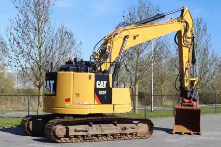 Koparki gąsienicowe 2018 Caterpillar 325 F LCR | ROTOTILT | BUCKET (6)