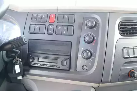 Mobilkraner 2016 DAF LF 210 4X2 | 48.000 KM | PALFINGER PK5001 | REMOTE (20)