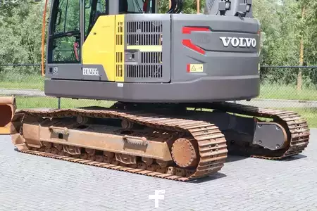 Rupsgraafmachines 2020 Volvo ECR235EL | ECR 235 EL | TILTROTATOR | BUCKET | GOO (10)