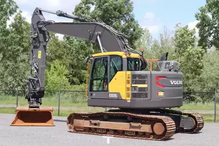 Rupsgraafmachines 2020 Volvo ECR235EL | ECR 235 EL | TILTROTATOR | BUCKET | GOO (3)