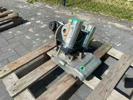 Anbauteile 2020 Sanderson STEELWRIST TMX S30 -180HA | TILT QUICKCOUPLER | TI (1)