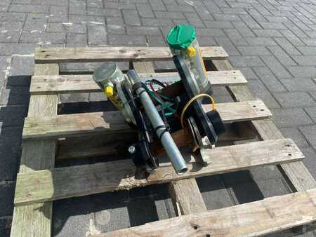 Anbauteile 2020 Sanderson STEELWRIST TMX S30 -180HA | TILT QUICKCOUPLER | TI (4)