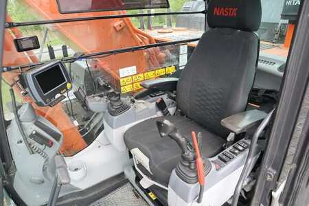Escavadora de rastos 2018 Hitachi ZX300 LC-6 | ROTOTILT | BUCKET | GPS (16)