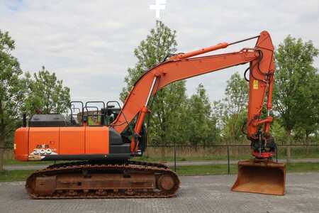 Escavadora de rastos 2018 Hitachi ZX300 LC-6 | ROTOTILT | BUCKET | GPS (4)