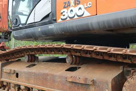 Escavadora de rastos 2018 Hitachi ZX300 LC-6 | ROTOTILT | BUCKET | GPS (9)
