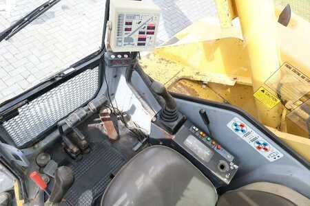Mini gruas 1999 Maeda LC755-3 | 17.5 M LIFT HEIGHT | CRAWLER | UNIC (16)