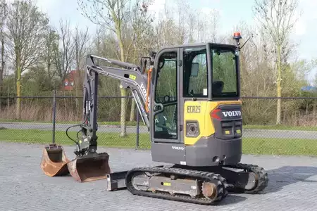 Minibagry 2021 Volvo ECR25 ELECTRIC | JECR25D | TILTBUCKET | BUCKET | L (3)