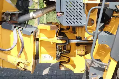 Kink Dumprar 2017 Bell B25E | LOW HOURS | GOOD CONDITION | CE & EPA (12)
