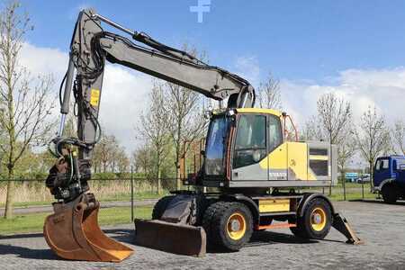 Escavadora de rodas 2018 Volvo EW 220 E | TILTROTATOR | BUCKET | 2-PIECE | BSS (2)