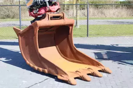 Korečková rýpadla 2018 Caterpillar 325 F LCR | ROTOTILT | BUCKET (10)