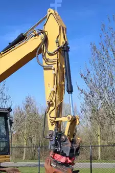 Korečková rýpadla 2018 Caterpillar 325 F LCR | ROTOTILT | BUCKET (11)