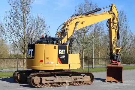 Korečková rýpadla 2018 Caterpillar 325 F LCR | ROTOTILT | BUCKET (6)