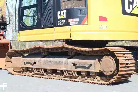 Korečková rýpadla 2018 Caterpillar 325 F LCR | ROTOTILT | BUCKET (8)