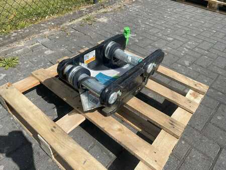 Attachments 2022 Steelwrist QC S40 FPL | QUICK COUPLER | 2 - 6 TON | NEW / UNU (3)