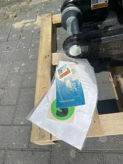 Attachments 2022 Steelwrist QC S40 FPL | QUICK COUPLER | 2 - 6 TON | NEW / UNU (8)