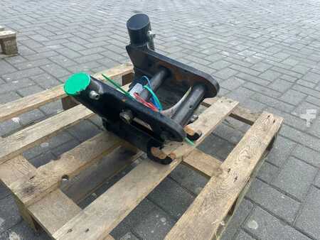 Attachments 2021 Steelwrist TCX S30 - 180 MEC | TILT COUPLER | TILTING COUPLER (7)