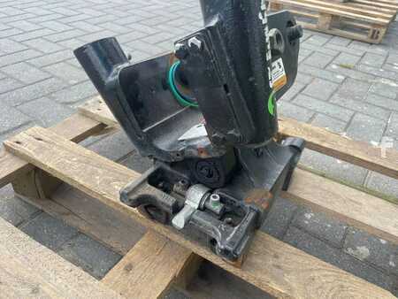 Attachments 2021 Steelwrist TCX S30 - 180 MEC | TILT COUPLER | TILTING COUPLER (8)