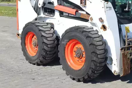 Kompaktní nakladače 2018 Bobcat S650 | HF | AC | SJC JOYSTICKS | ARC (10)
