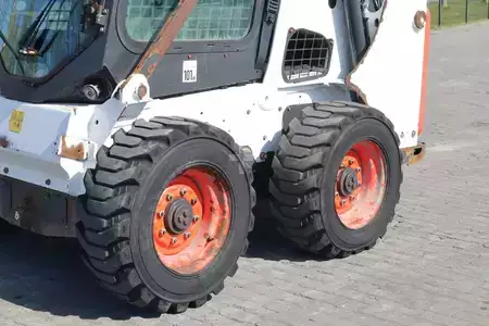 Kompaktní nakladače 2018 Bobcat S650 | HF | AC | SJC JOYSTICKS | ARC (11)