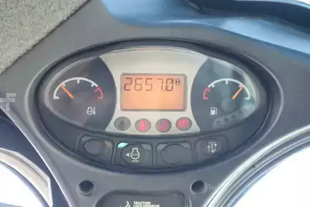 Kompaktní nakladače 2018 Bobcat S650 | HF | AC | SJC JOYSTICKS | ARC (15)