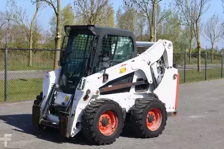 Kompaktní nakladače 2018 Bobcat S650 | HF | AC | SJC JOYSTICKS | ARC (4)