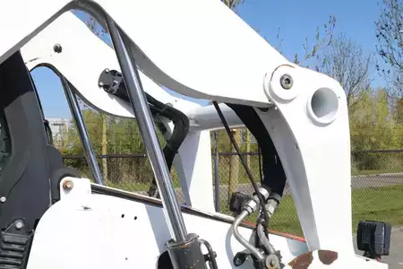 Kompaktní nakladače 2018 Bobcat S650 | HF | AC | SJC JOYSTICKS | ARC (7)