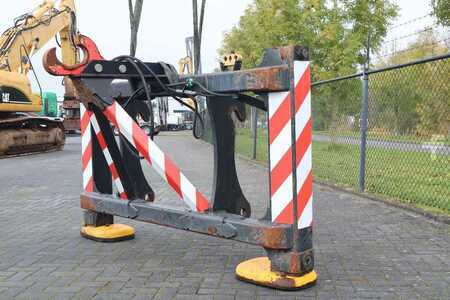 Rigid Backhoe Loader 2018 JCB 4CX | 5CX | OUTRIGGERS | CONTAINER HOOK (3)
