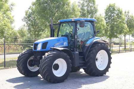 Ostatní 2005 New Holland Construction TS135A | 40 KM/H | 4X4 | SUPERSTEER (1)