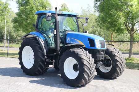 Ostatní 2005 New Holland Construction TS135A | 40 KM/H | 4X4 | SUPERSTEER (5)