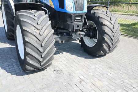 Ostatní 2005 New Holland Construction TS135A | 40 KM/H | 4X4 | SUPERSTEER (7)