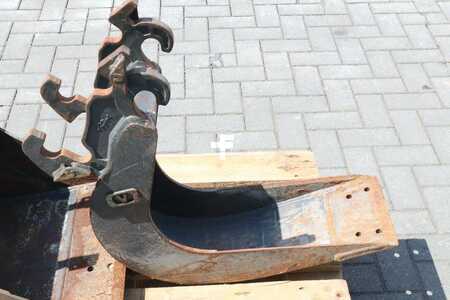 Minikaivinkoneet 2023 Takeuchi TB235-2 | TREE CUTTER | GRAB | TILT + 5 ATTACHMENT (10)