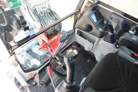 Minikaivinkoneet 2023 Takeuchi TB235-2 | TREE CUTTER | GRAB | TILT + 5 ATTACHMENT (18)