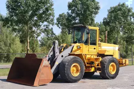 Carregadeira de rodas 1998 Volvo L120C | BSS | QUICK COUPLER | BUCKET (2)