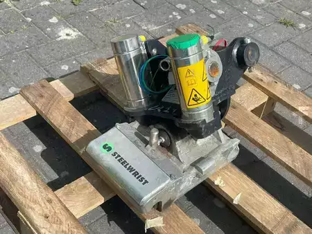 Acessórios 2020 Steelwrist TMX S30 -180HA | TILT QUICKCOUPLER | TILTING COUPL (3)