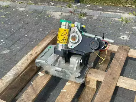 Acessórios 2020 Steelwrist TMX S30 -180HA | TILT QUICKCOUPLER | TILTING COUPL (9)