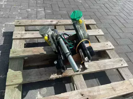 Acessórios 2020 Steelwrist TMX S30 -180HA | TILT QUICKCOUPLER | TILTING COUPL (4)