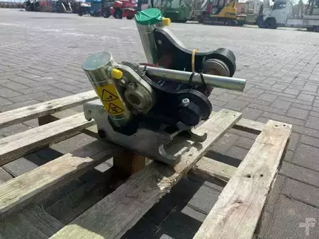 Acessórios 2020 Steelwrist TMX S30 -180HA | TILT QUICKCOUPLER | TILTING COUPL (6)