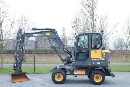Mini-koparki 2022 Volvo EW 60 E | DEMO | 30 KM/H | ROTOTILT + GRIPPER | BU (1)