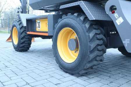 Mini-koparki 2022 Volvo EW 60 E | DEMO | 30 KM/H | ROTOTILT + GRIPPER | BU (9)