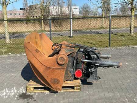 Anbauteile 2018 Rototilt TRS18 | S70 | BUCKET | ENGCON | TILT ROTATOR (2)